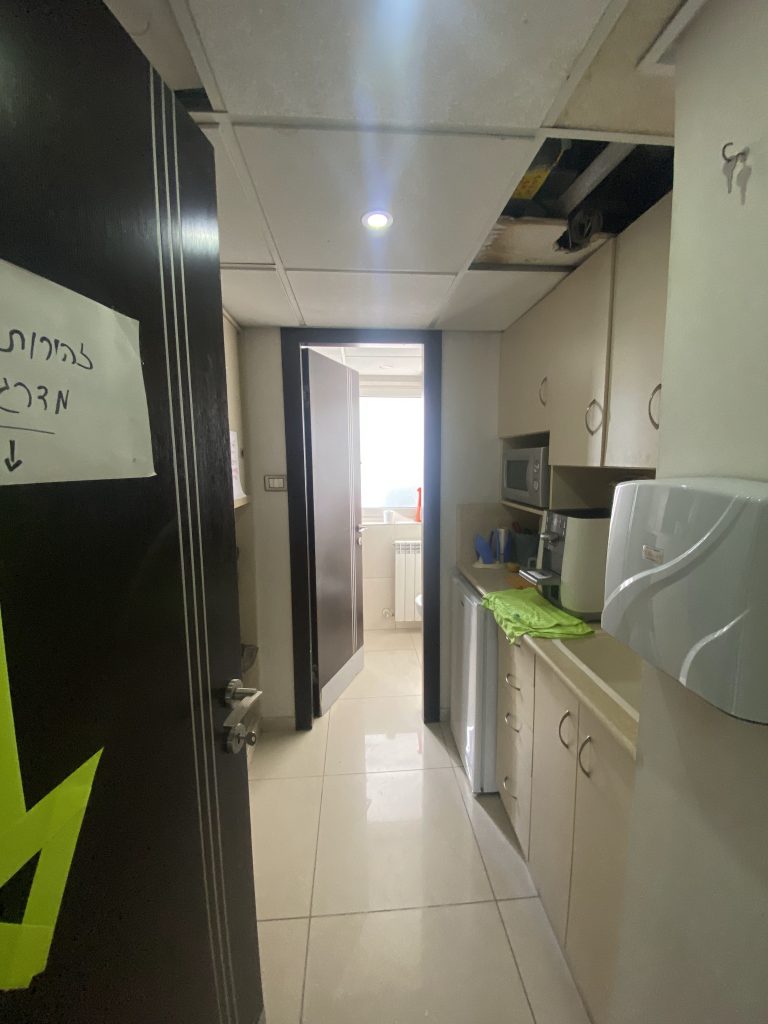 משרד 122 מ״ר במצב מצויין להשכרה מיידית בירושלים