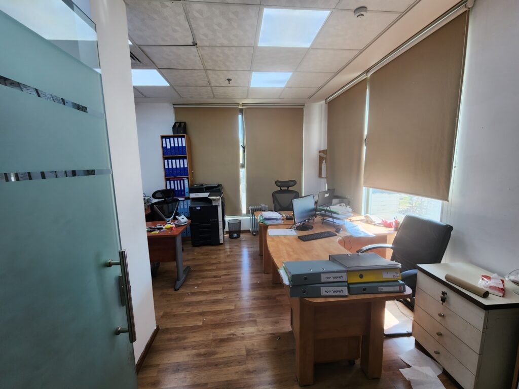 210 מ"ר משרדים להשכרה בהר חוצבים