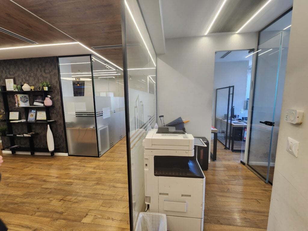 משרדים מפוארים להשכרה בהר חוצבים