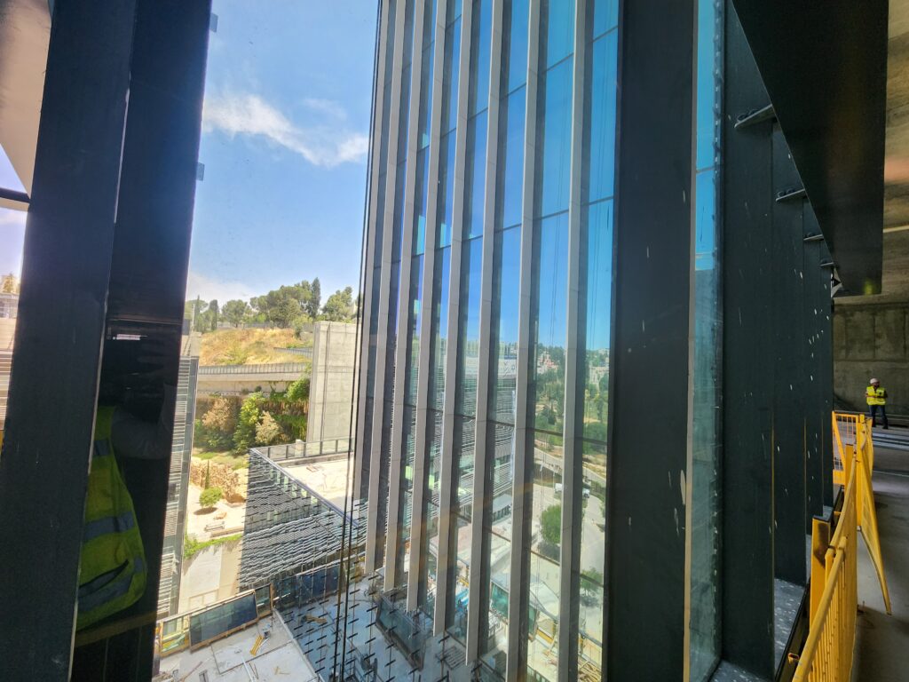 משרדים מרוהטים לכניסה מיידית בכניסה לעיר ירושלים