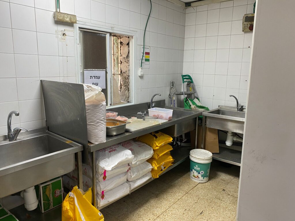 Restaurant kitchen for rent