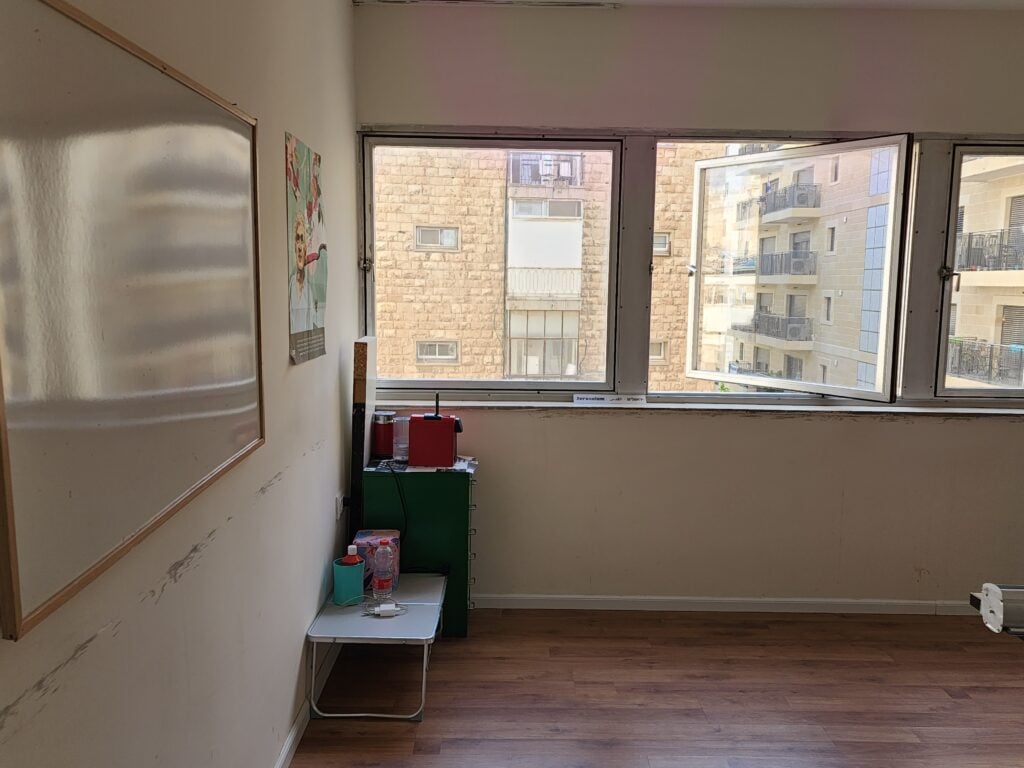 משרד משופץ להשכרה במרכז העיר ירושלים