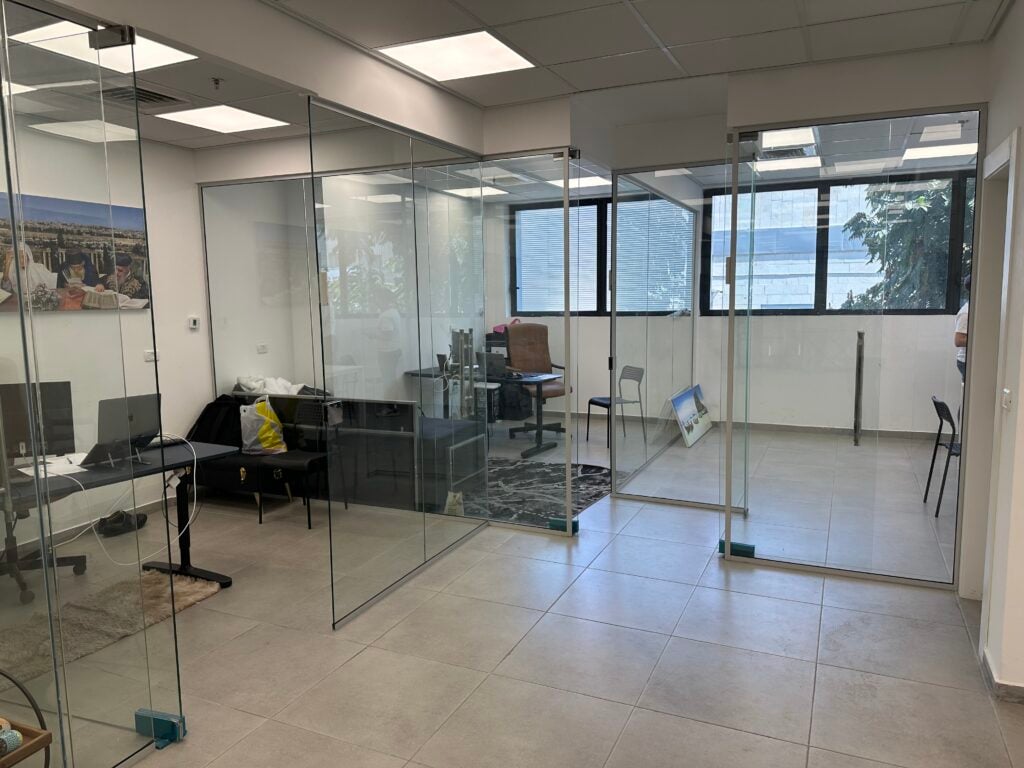 משרדים מפוארים להשכרה מיידית בתלפיות
