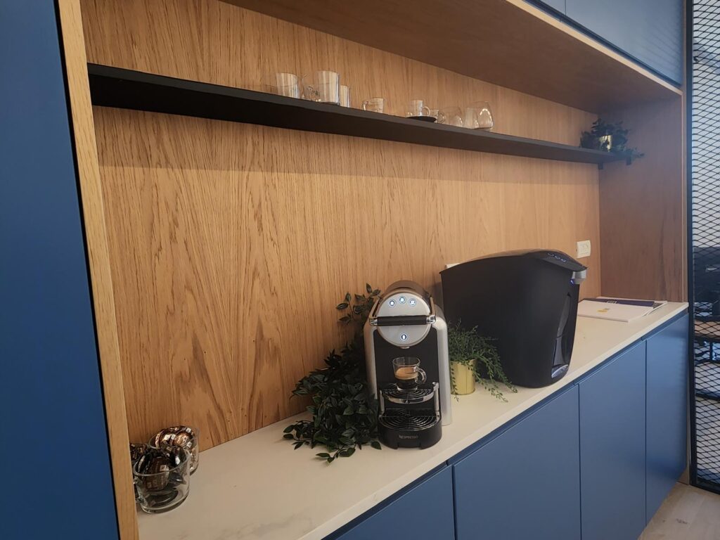 משרד להשכרה משופץ לכניסה מיידית בירושלים