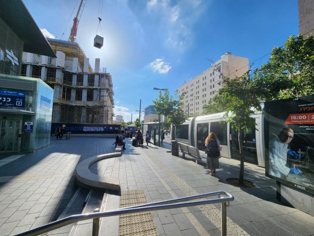 משרדים להשכרה במגדל חדש בכניסה לעיר ירושלים