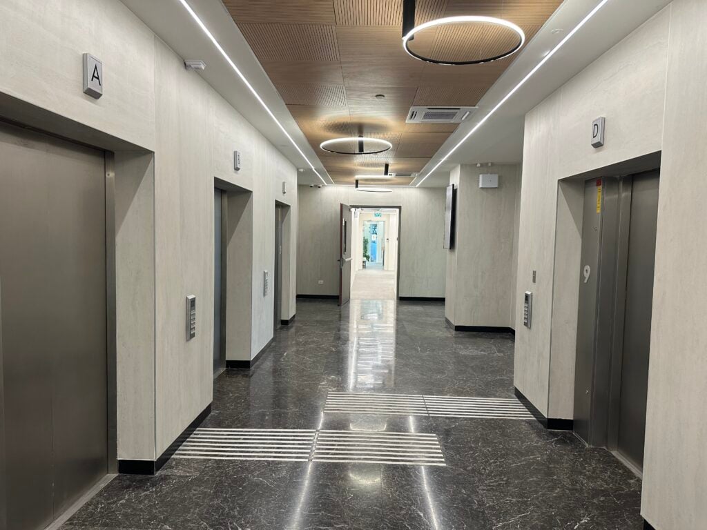 משרדים מפוארים ומרוהטים להשכרה מיידית בגבעת שאול