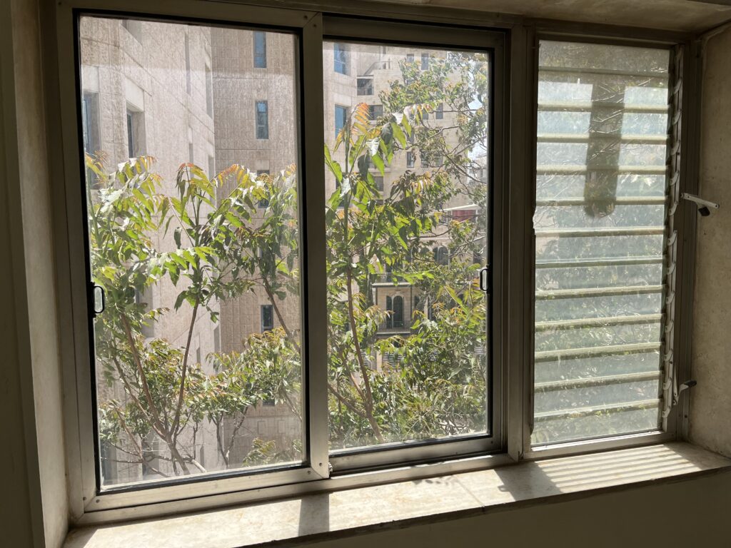 קומת משרדים עצמאית להשכרה בירושלים