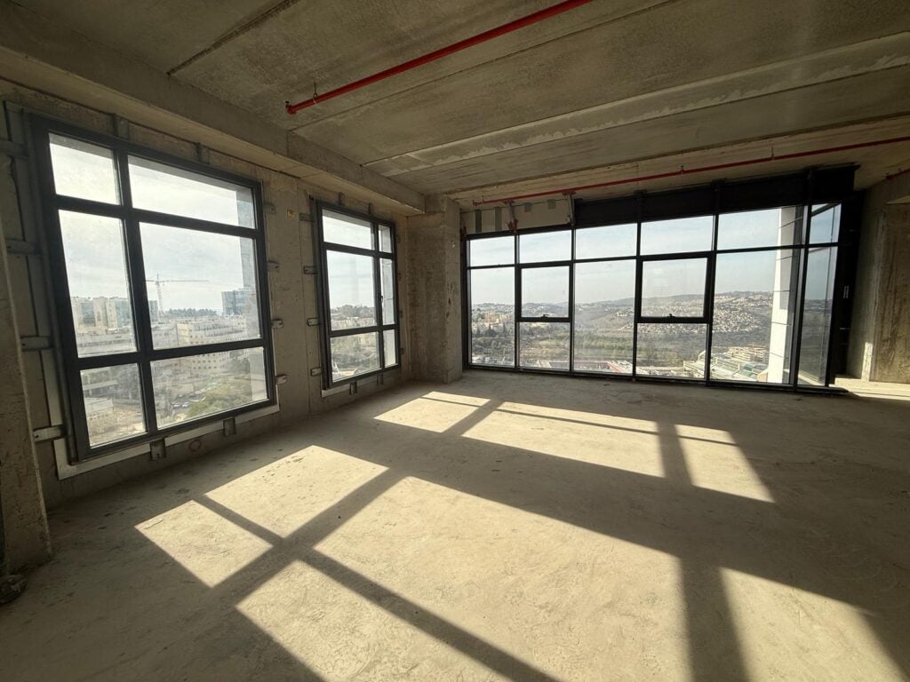 משרדים למכירה בירושלים מצב מעטפת בפרויקט חדש בגבעת שאול