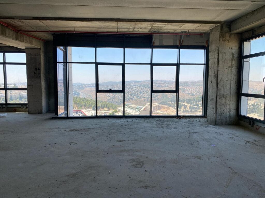 משרדים למכירה בירושלים מצב מעטפת בפרויקט חדש בגבעת שאול