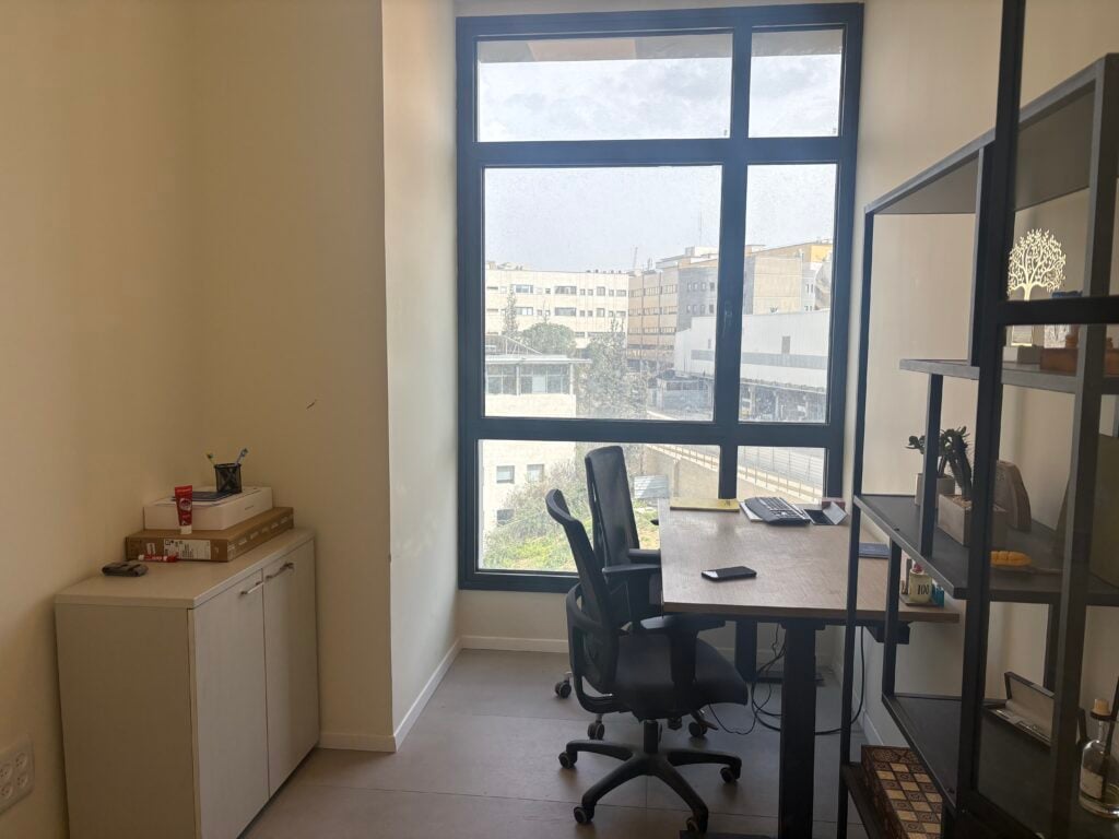 משרד יוקרתי למכירה
